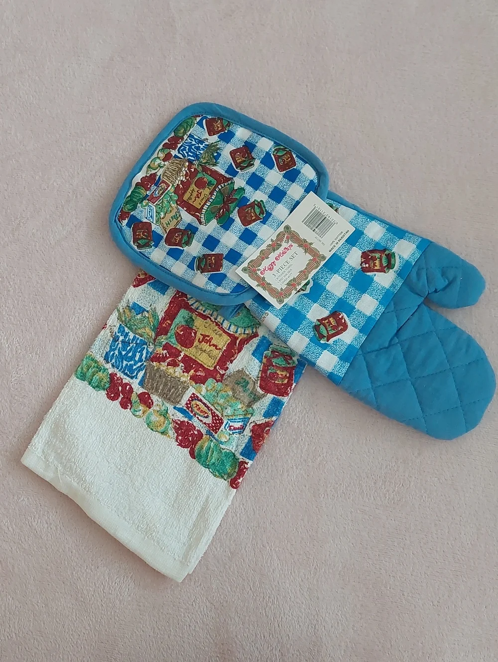 3-piece Set-Matching Kitchen Towel, Mitt, and Pot Holder NWT